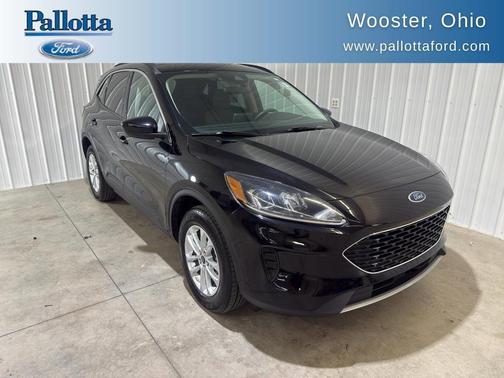 Agate Black Metallic 2020 Ford Escape SE