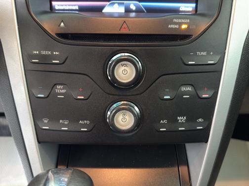 Black 2012 Ford Explorer XLT