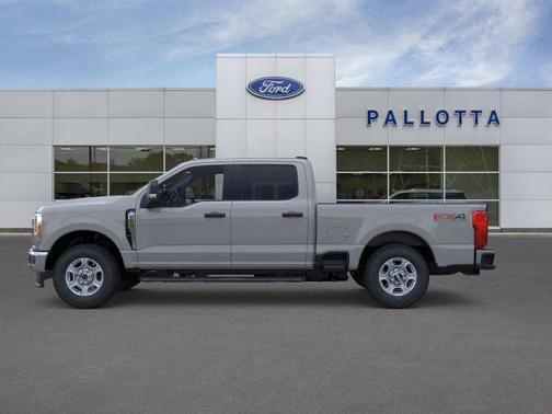 Avalanche 2026 Ford F-250 XLT
