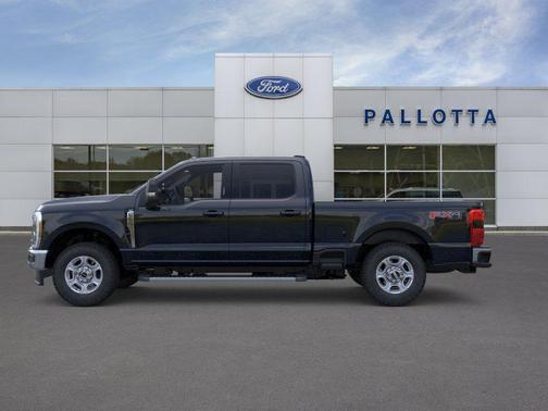 Agate Black Metallic 2026 Ford F-250 XLT