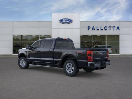 Agate Black Metallic 2026 Ford F-250 XLT