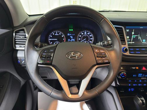 2017 Hyundai TUCSON SE Plus