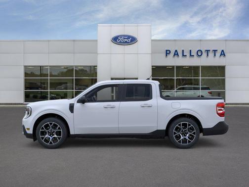 Space White Metallic 2026 Ford Maverick Lariat