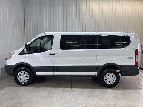 Oxford White 2017 Ford Transit-150 XLT