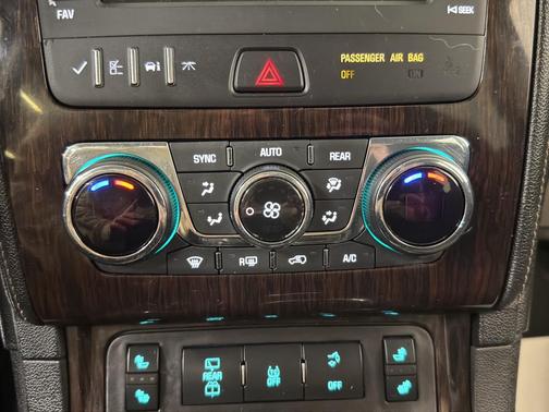 2017 Chevrolet Traverse 2LT