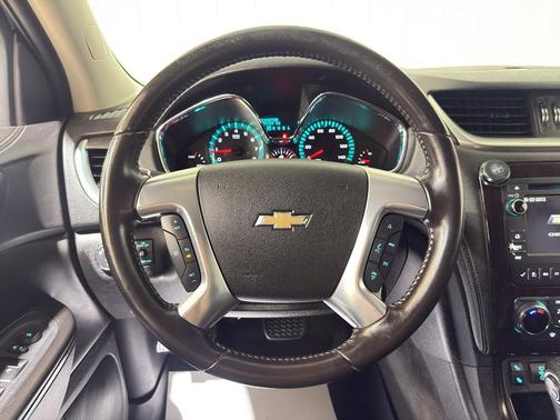 2017 Chevrolet Traverse 2LT