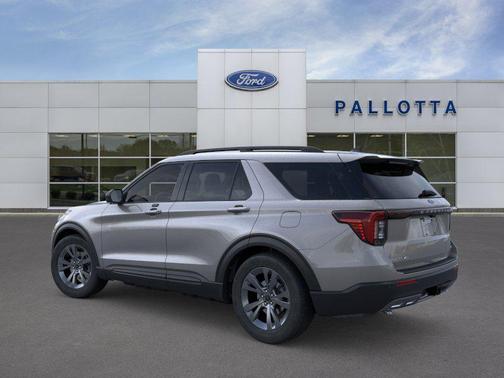 Carbonized Gray Metallic 2026 Ford Explorer Active