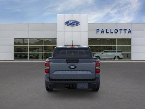 Azure Gray Metallic Tri-Coat 2026 Ford Maverick Lariat