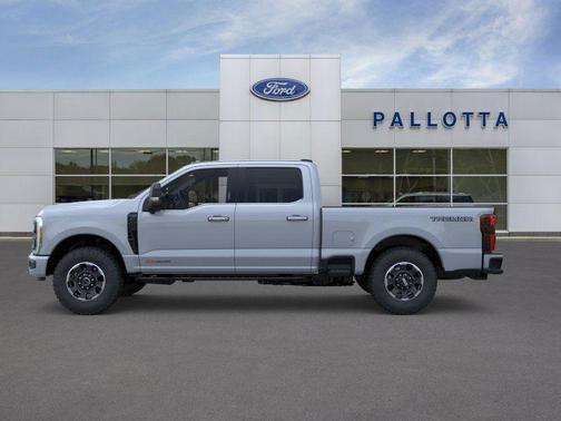 2026 Ford F-250 Platinum