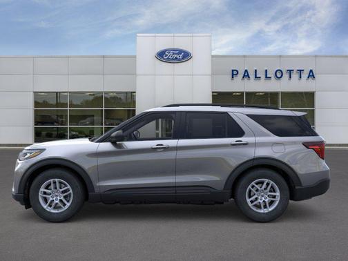 Carbonized Gray Metallic 2026 Ford Explorer Active