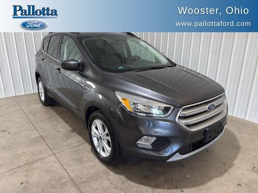 Magnetic Metallic 2018 Ford Escape SE