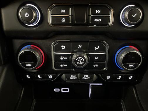 2023 Chevrolet Tahoe 4WD High Country