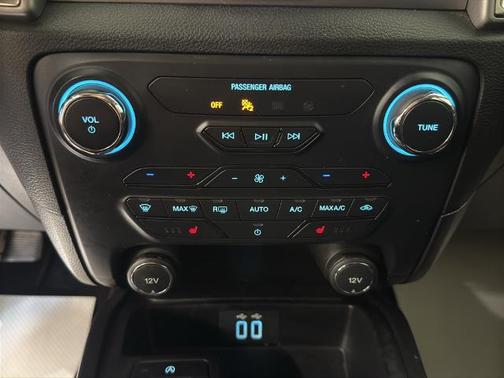 Hot Pepper Red Metallic Tinted Clearcoat 2019 Ford Ranger XLT