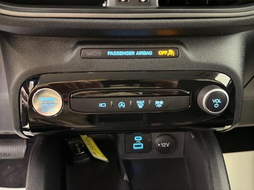 Star White Metallic Tri-Coat 2023 Ford Escape Active