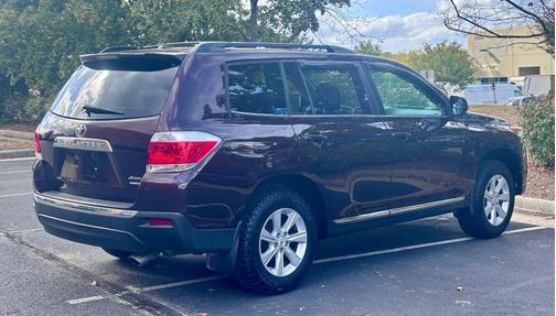 2011 Toyota Highlander SE