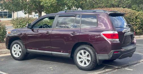 2011 Toyota Highlander SE