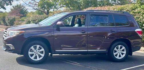 2011 Toyota Highlander SE