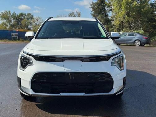 2023 Kia Niro EV Wind