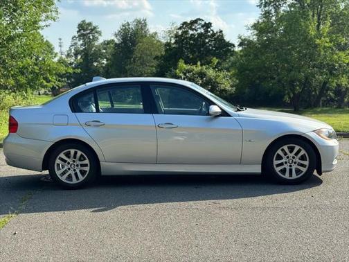 2006 BMW 325 325i Sedan 4D