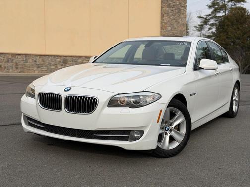 2011 BMW 528 528i Sedan 4D