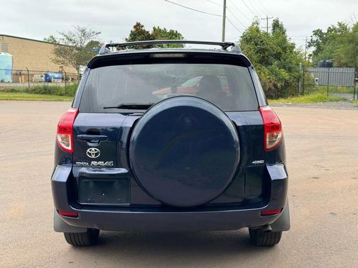 2007 Toyota RAV4 Sport