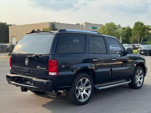 2004 Cadillac Escalade Sport