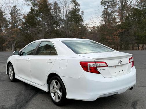 2014 Toyota Camry SE Sport