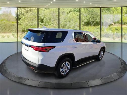 2022 Chevrolet Traverse LS