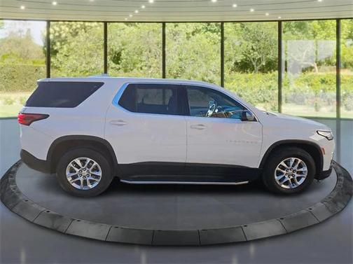 2022 Chevrolet Traverse LS