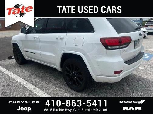 2022 Jeep Grand Cherokee Laredo