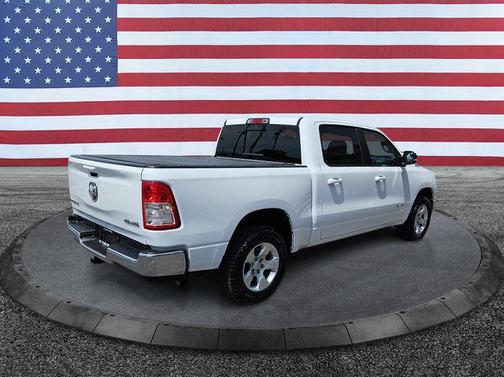 Bright White Clearcoat 2021 RAM 1500 Big Horn/Lone Star