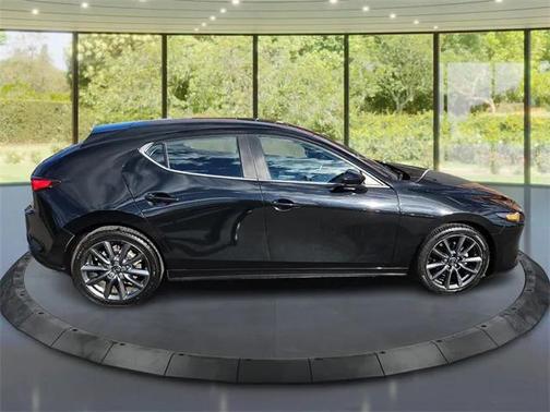 2023 Mazda Mazda3 FWD w/Preferred Package
