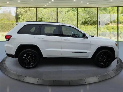 2019 Jeep Grand Cherokee Upland