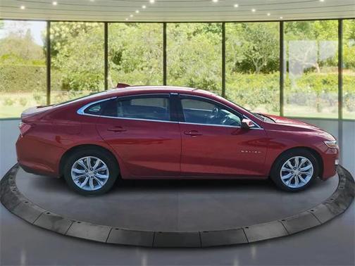 2022 Chevrolet Malibu FWD LT