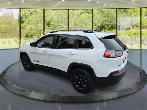 2023 Jeep Cherokee Altitude