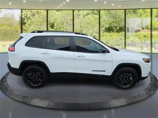 2023 Jeep Cherokee Altitude