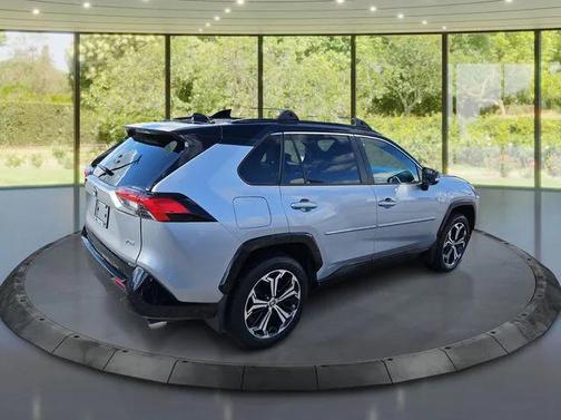 2022 Toyota RAV4 Prime XSE