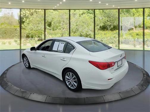 2015 INFINITI Q50 Premium