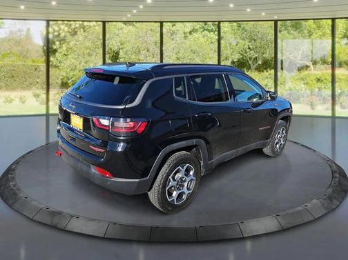 2022 Jeep Compass Trailhawk