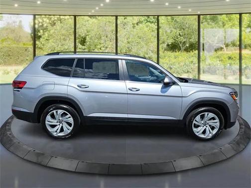 2021 Volkswagen Atlas 3.6L SE w/Technology