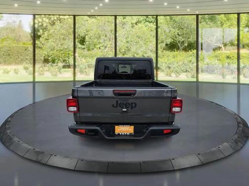 2024 Jeep Gladiator Sport