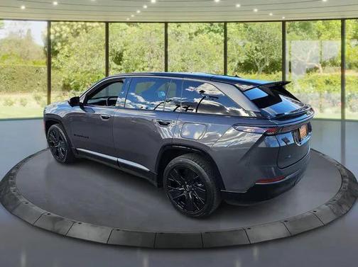 2024 Jeep Wagoneer S Launch Edition