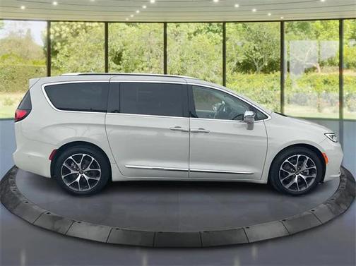 2021 Chrysler Pacifica Hybrid Limited