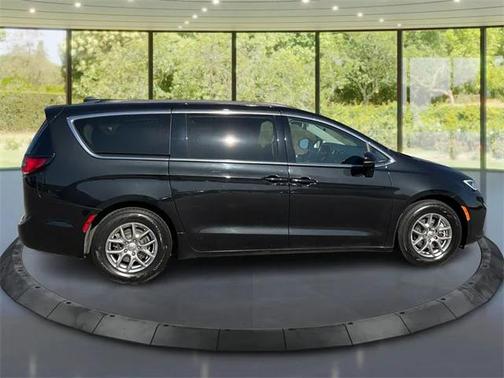 2021 Chrysler Pacifica Touring