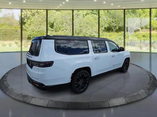 2024 Jeep Grand Wagoneer L Series II 4x4