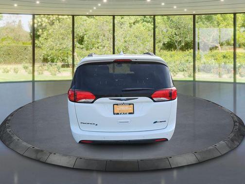 Bright White Clearcoat 2020 Chrysler Pacifica Hybrid Touring L