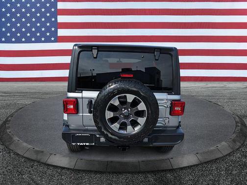 Billet Silver Metallic Clearcoat 2018 Jeep Wrangler Unlimited Sahara
