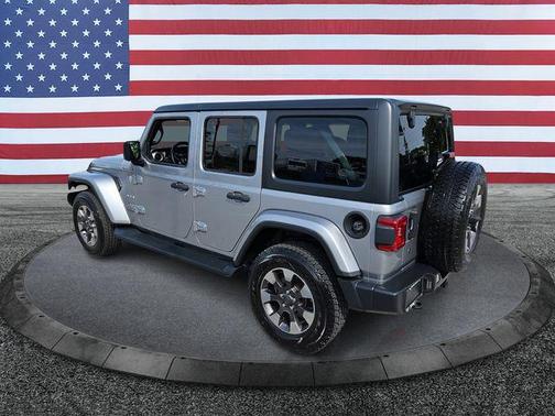 Billet Silver Metallic Clearcoat 2018 Jeep Wrangler Unlimited Sahara