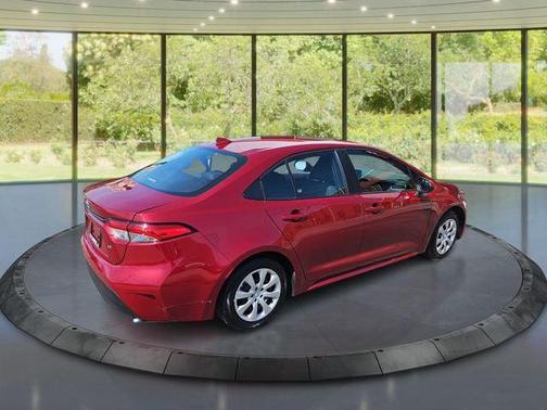 Pearl 2024 Toyota Corolla LE