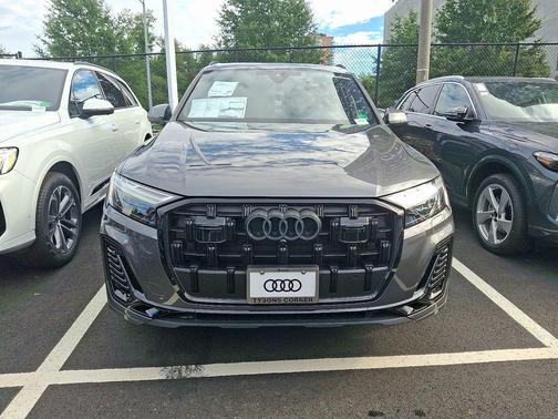 2026 Audi Q7 55 Premium Plus